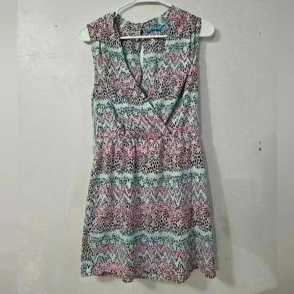 EUC! Tori Richard deep v neck dress!